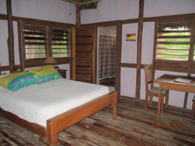 Cerros Beach Inn 코로잘 외부 사진